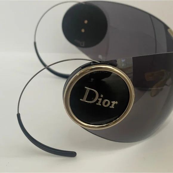 Vintage Dior sunglasses Galliano era.
DIOR SPORT 3 KJ1VA 115 - Picture 6 of 11